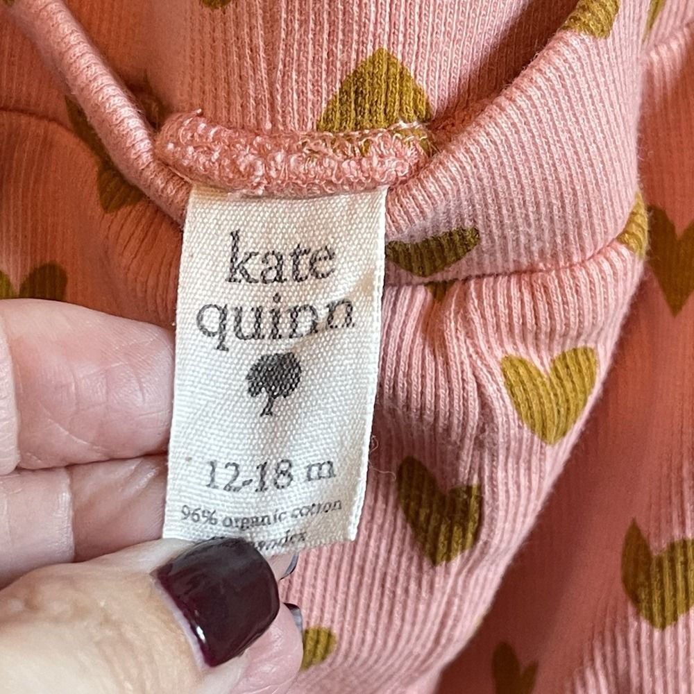 Kate Quinn 2 pc Gold Hearts on Peach Bodysuit & Pants | Organic Cotton | 12-18m - Picture 4 of 5